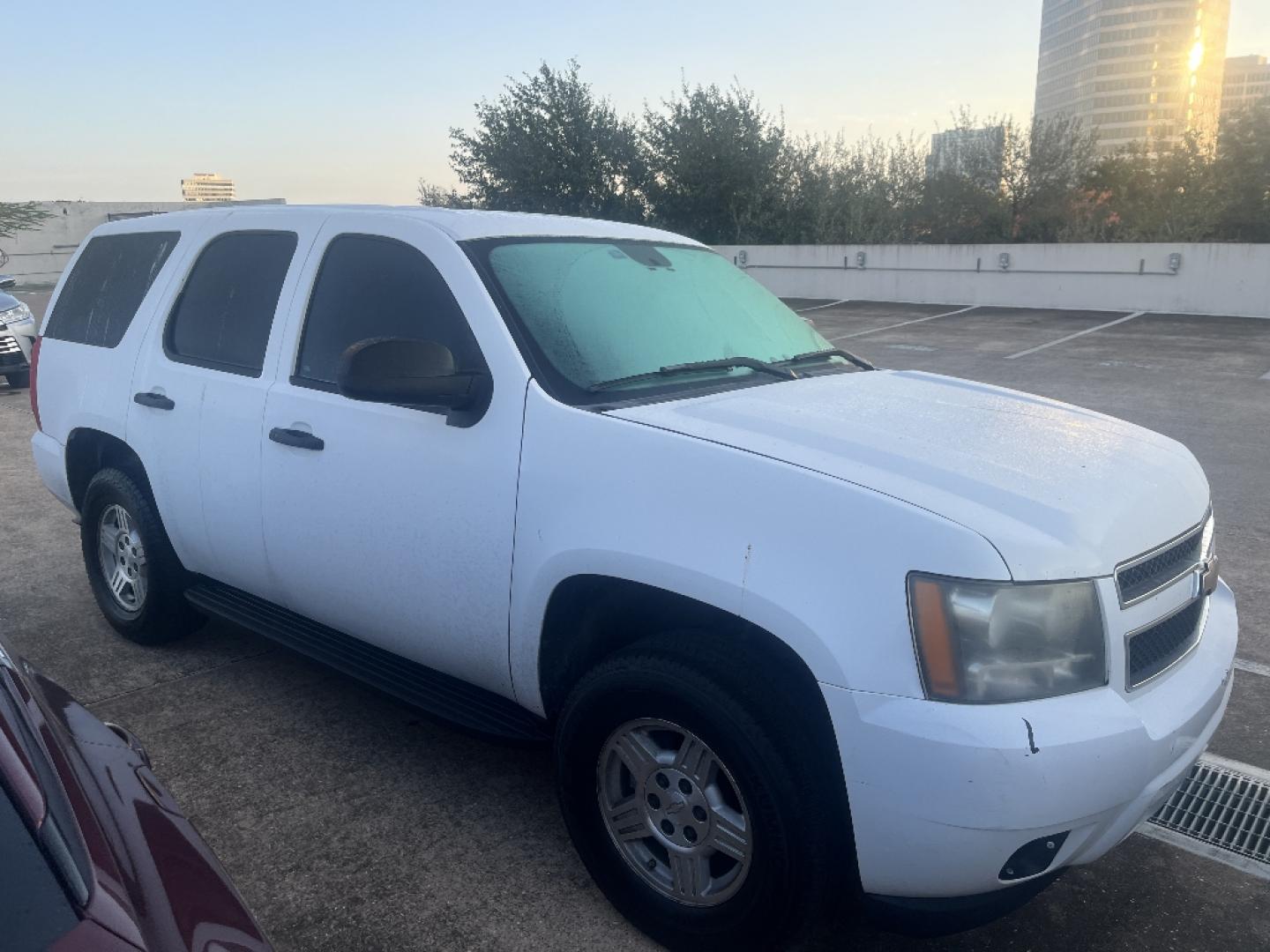 2008 WHITE CHEVROLET TAHOE 2WD - Police/Special Service (1GNEC03088R) with an 5.3L V8 OHV 16V FFV engine, AUTOMATIC transmission, located at 2303 West Mt. Houston, Houston, 77038, (281) 507-3956, 29.771597, -95.339569 - Photo#1