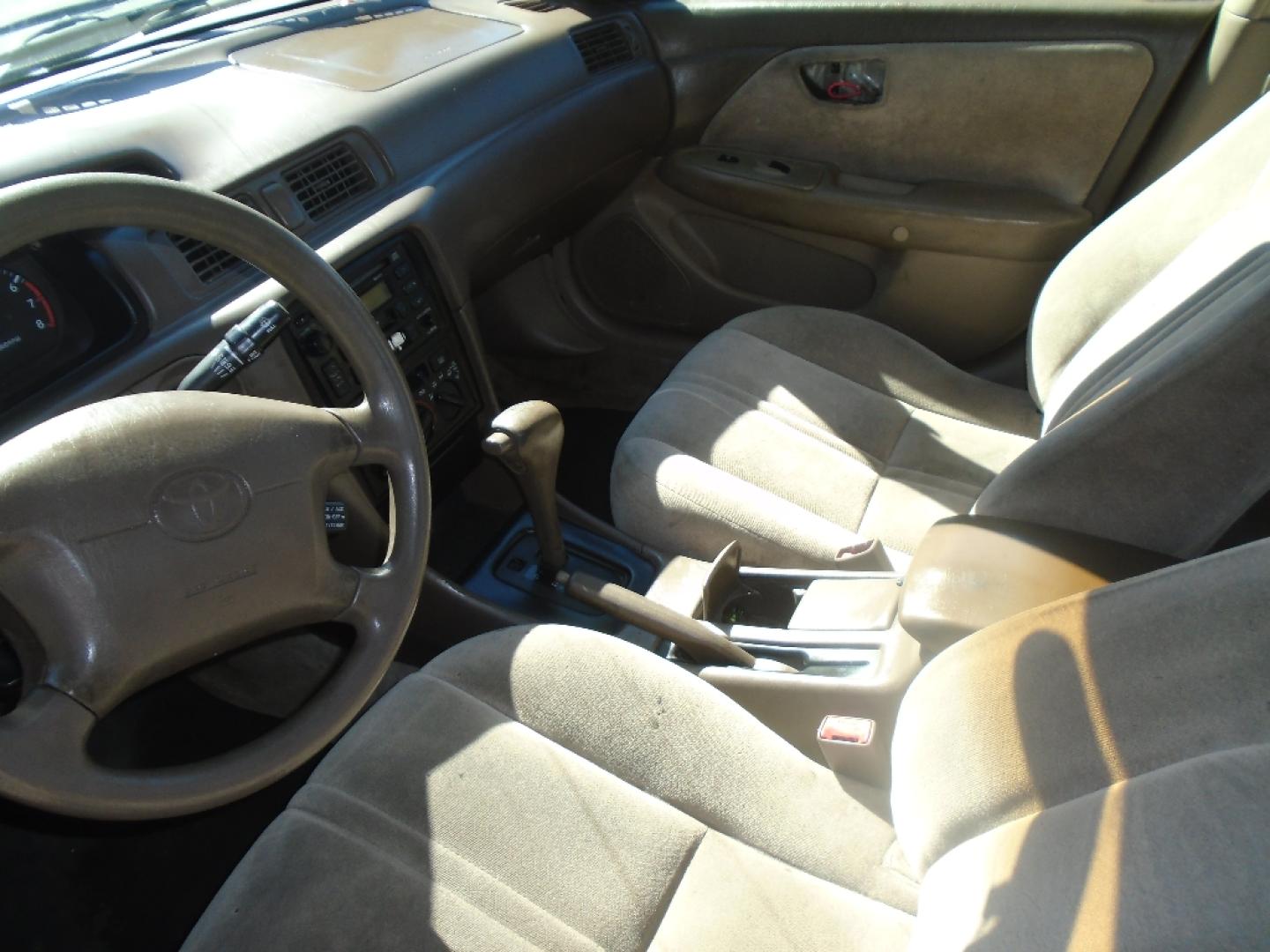1999 TAN TOYOTA CAMRY CE (4T1BG22K9XU) with an 2.2L L4 DOHC 16V engine, AUTOMATIC transmission, located at 2303 West Mt. Houston, Houston, 77038, (281) 507-3956, 29.771597, -95.339569- Photo#3