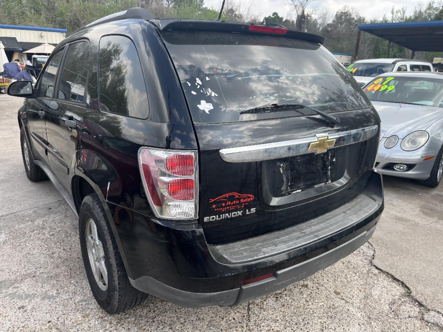 2007 BLACK CHEVROLET EQUINOX LS 2WD (2CNDL13F776) with an 3.4L V6 OHV 12V engine, AUTOMATIC transmission, located at 2303 West Mt. Houston, Houston, 77038, (281) 507-3956, 29.771597, -95.339569- Photo#4