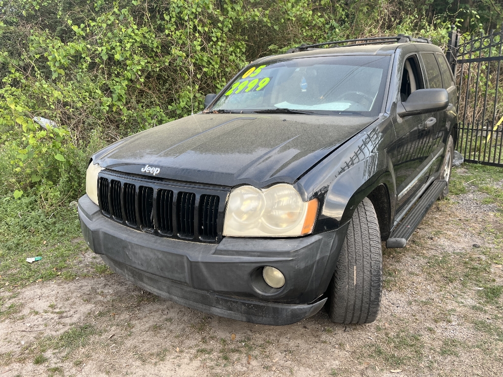 photo of 2005 JEEP GRAND CHEROKEE SUV 4-DR