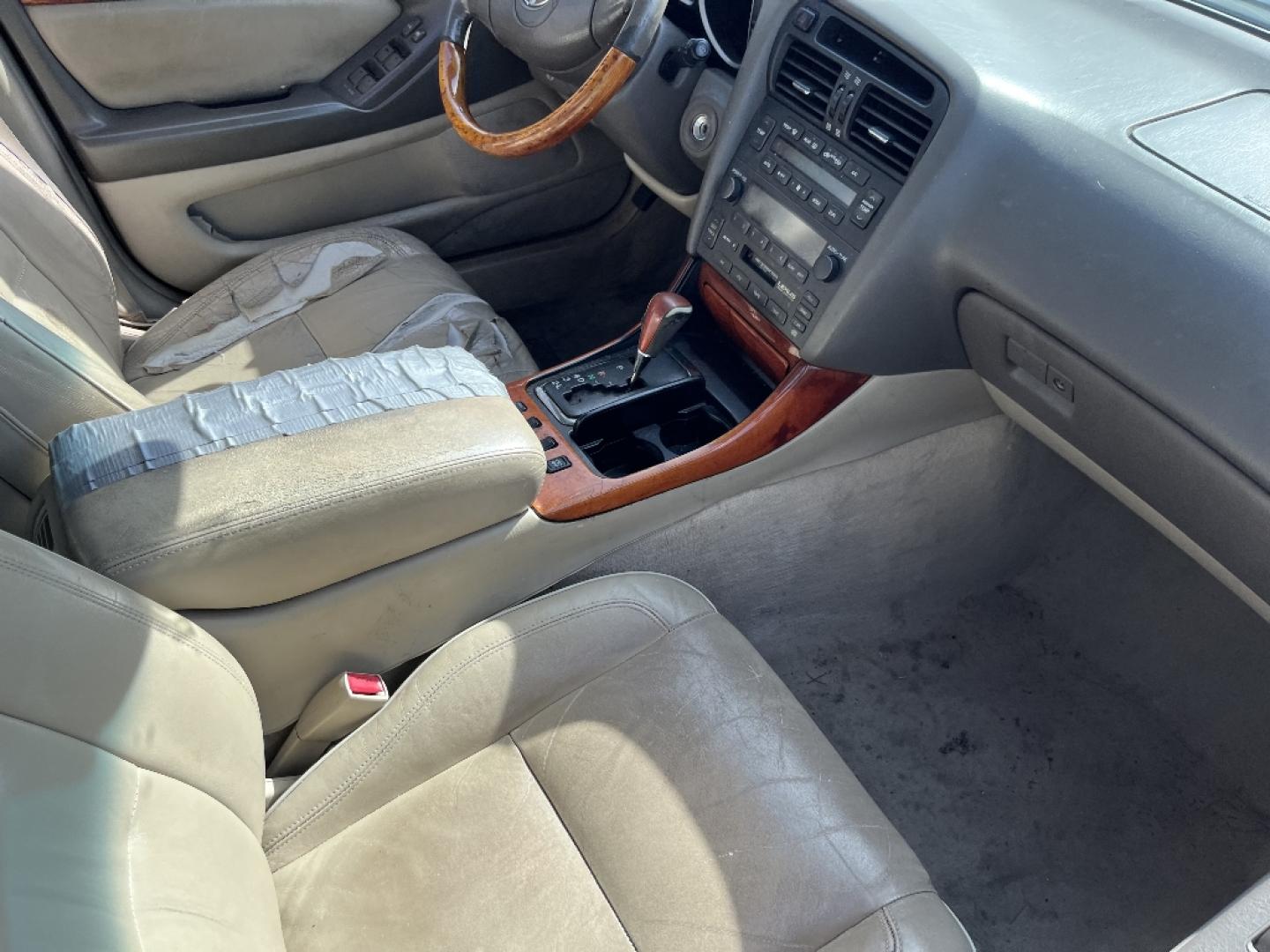 2001 BLUE LEXUS GS GS 430 (JT8BL69S510) with an 4.3L V8 DOHC 32V engine, AUTOMATIC transmission, located at 2303 West Mt. Houston, Houston, 77038, (281) 507-3956, 29.771597, -95.339569- Photo#4