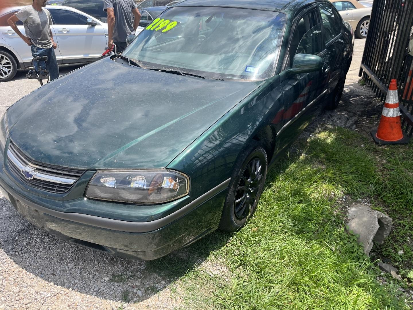 2002 GREEN CHEVROLET IMPALA Base (2G1WF52E629) with an 3.4L V6 OHV 12V engine, AUTOMATIC transmission, located at 2303 West Mt. Houston, Houston, 77038, (281) 507-3956, 29.771597, -95.339569- Photo#4