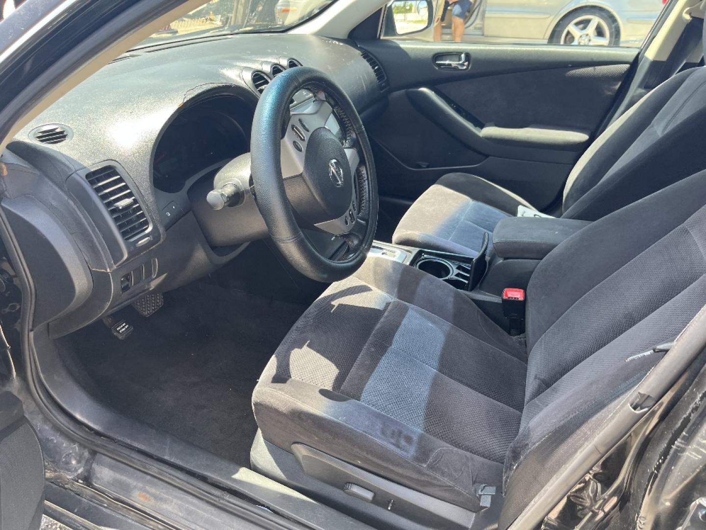 2009 BLUE NISSAN ALTIMA 2.5 (1N4AL21E89N) with an 2.5L L4 DOHC 16V engine, AUTOMATIC transmission, located at 2303 West Mt. Houston, Houston, 77038, (281) 507-3956, 29.771597, -95.339569- Photo#3