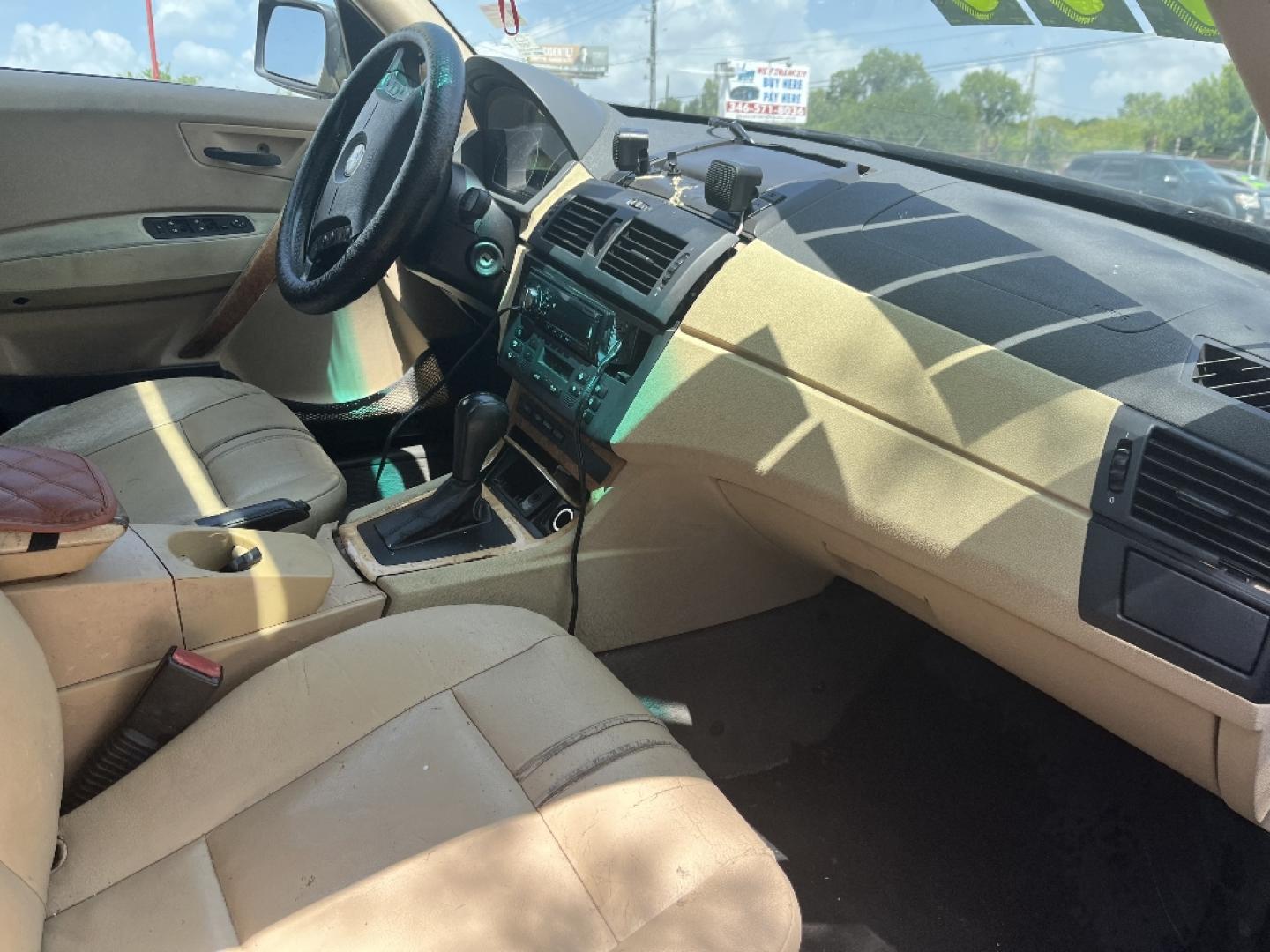 2004 GRAY BMW X3 2.5i (WBXPA73424W) with an 2.5L L6 DOHC 24V engine, AUTOMATIC transmission, located at 2303 West Mt. Houston, Houston, 77038, (281) 507-3956, 29.771597, -95.339569- Photo#6