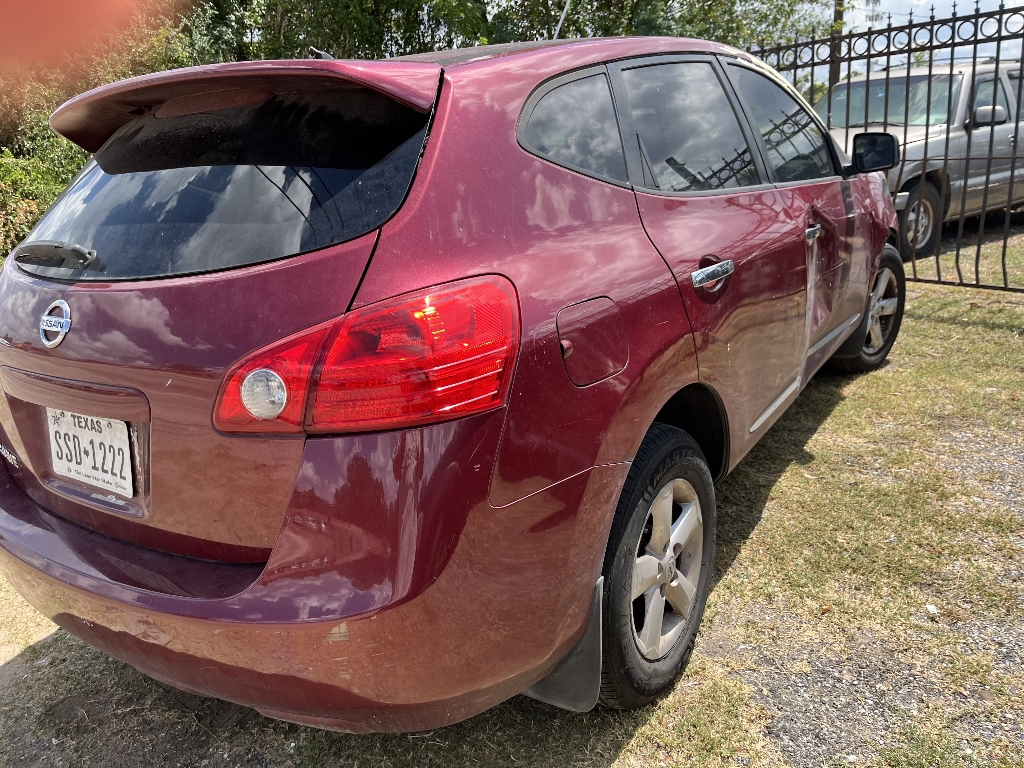 photo of 2010 NISSAN ROGUE SUV 4-DR