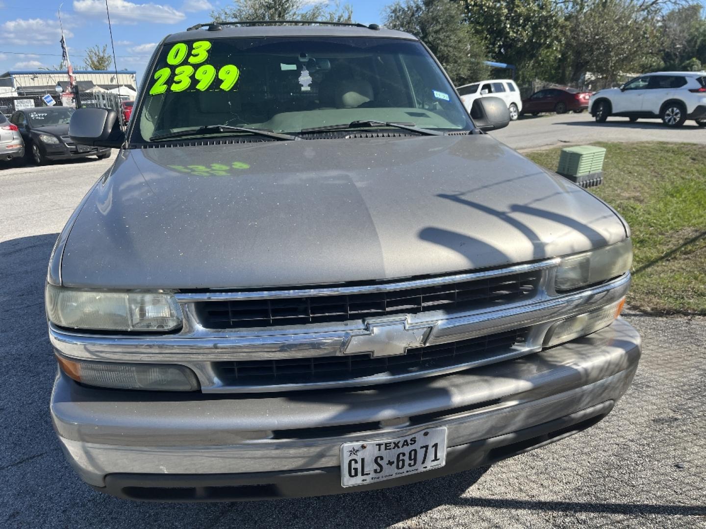 2003 BROWN CHEVROLET TAHOE 2WD (1GNEC13Z43R) with an 5.3L V8 OHV 16V FFV engine, AUTOMATIC transmission, located at 2303 West Mt. Houston, Houston, 77038, (281) 507-3956, 29.771597, -95.339569- Photo#1