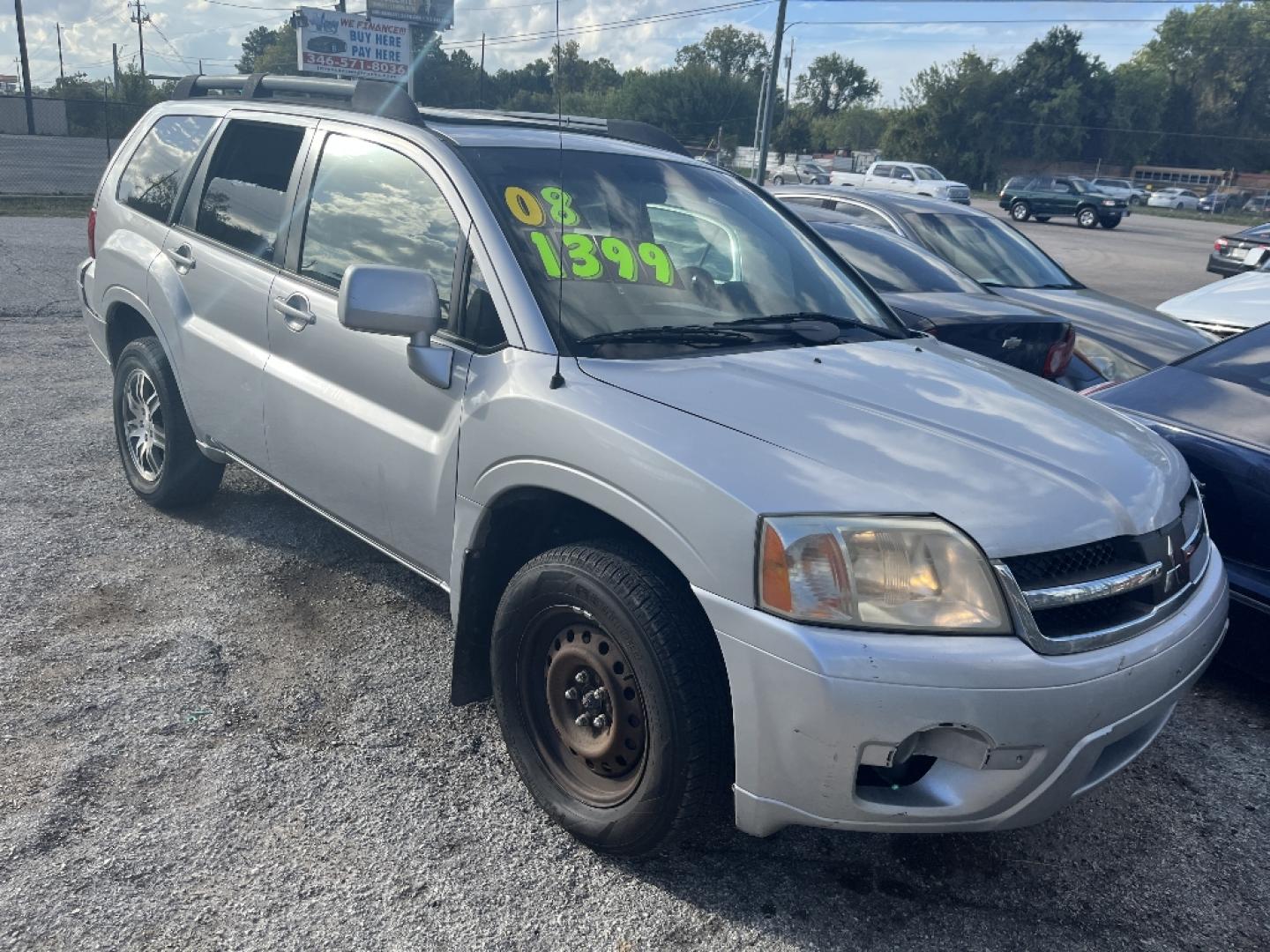 2008 GRAY MITSUBISHI ENDEAVOR SE 2WD (4A4MM31S68E) with an 3.8L V6 SOHC 24V engine, AUTOMATIC transmission, located at 2303 West Mt. Houston, Houston, 77038, (281) 507-3956, 29.771597, -95.339569- Photo#0