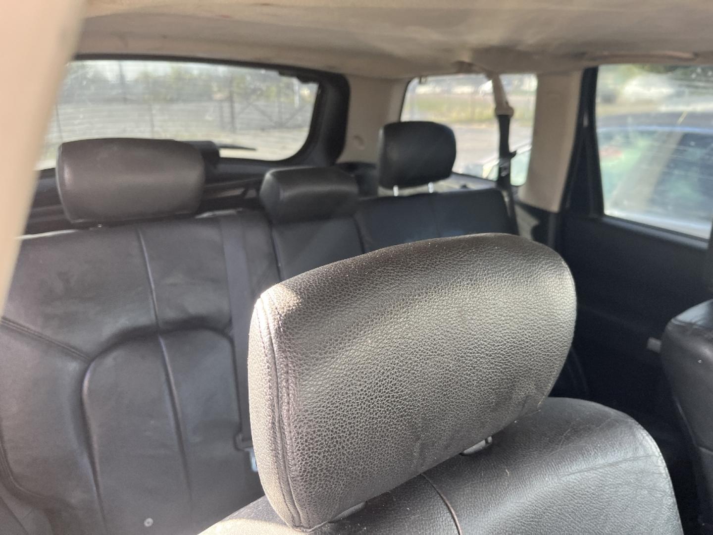 2008 GRAY MITSUBISHI ENDEAVOR SE 2WD (4A4MM31S68E) with an 3.8L V6 SOHC 24V engine, AUTOMATIC transmission, located at 2303 West Mt. Houston, Houston, 77038, (281) 507-3956, 29.771597, -95.339569- Photo#4