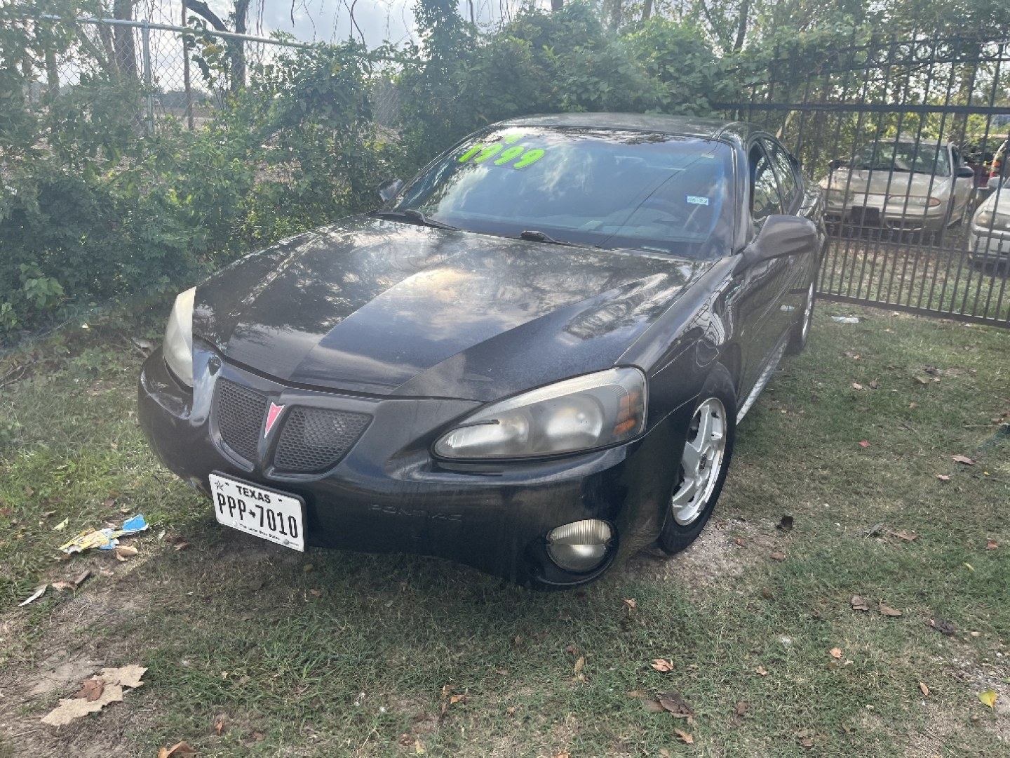 2004 BLACK PONTIAC GRAND PRIX GT2 (2G2WS522X41) with an 3.8L V6 OHV 12V engine, AUTOMATIC transmission, located at 2303 West Mt. Houston, Houston, 77038, (281) 507-3956, 29.771597, -95.339569- Photo#4