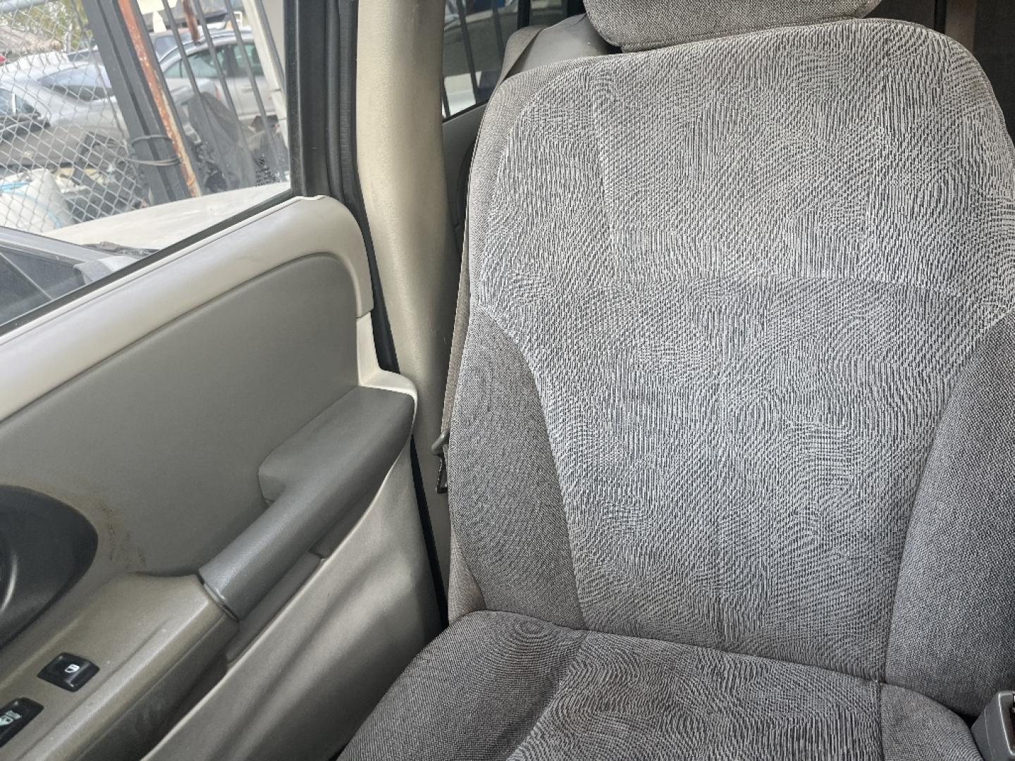 2004 BLUE CHEVROLET TRAILBLAZER LS 2WD (1GNDS13S942) with an 4.2L L6 DOHC 24V engine, AUTOMATIC transmission, located at 2303 West Mt. Houston, Houston, 77038, (281) 507-3956, 29.771597, -95.339569- Photo#2