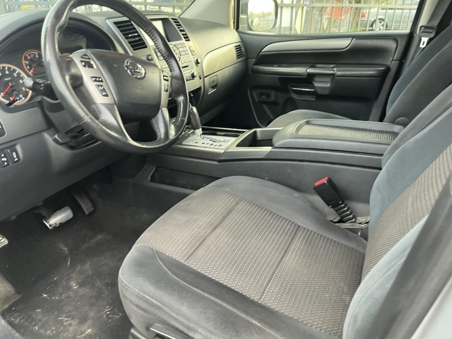 2014 GRAY NISSAN ARMADA SL 2WD (5N1AA0ND5EN) with an 5.6L V8 DOHC 32V engine, AUTOMATIC transmission, located at 2303 West Mt. Houston, Houston, 77038, (281) 507-3956, 29.771597, -95.339569- Photo#5