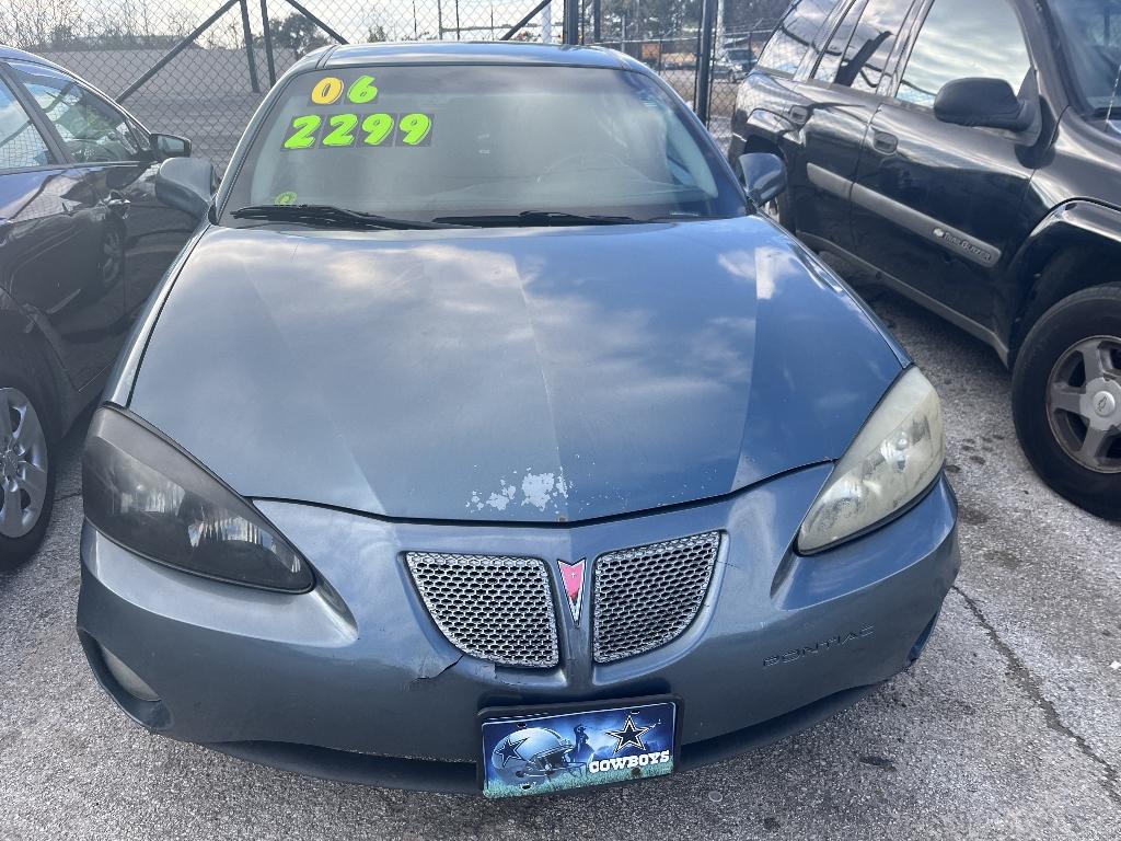 photo of 2006 PONTIAC GRAND PRIX SEDAN 4-DR