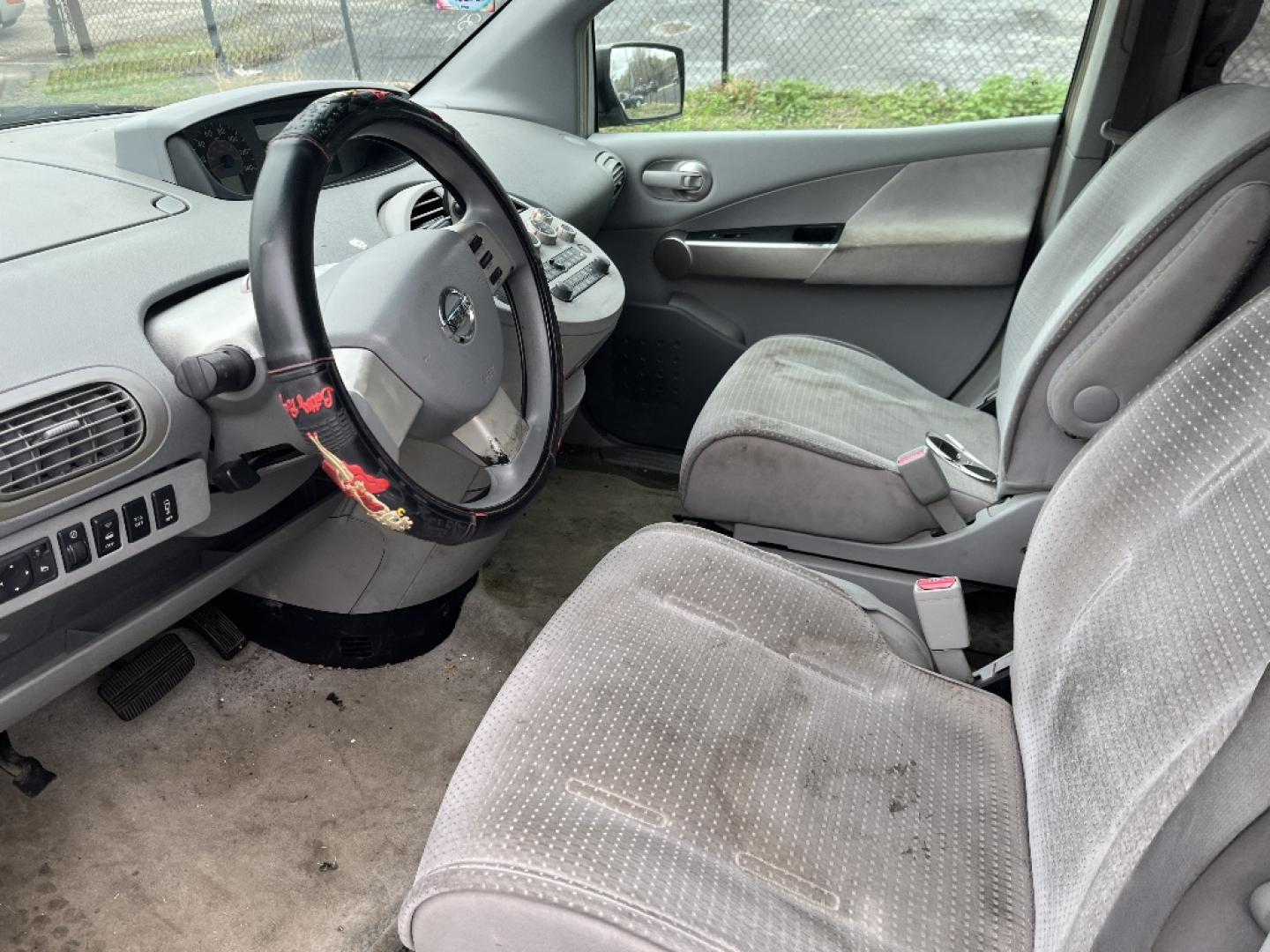 2005 BLUE NISSAN QUEST 3.5 (5N1BV28U95N) with an 3.5L V6 DOHC 24V engine, AUTOMATIC transmission, located at 2303 West Mt. Houston, Houston, 77038, (281) 507-3956, 29.771597, -95.339569- Photo#2