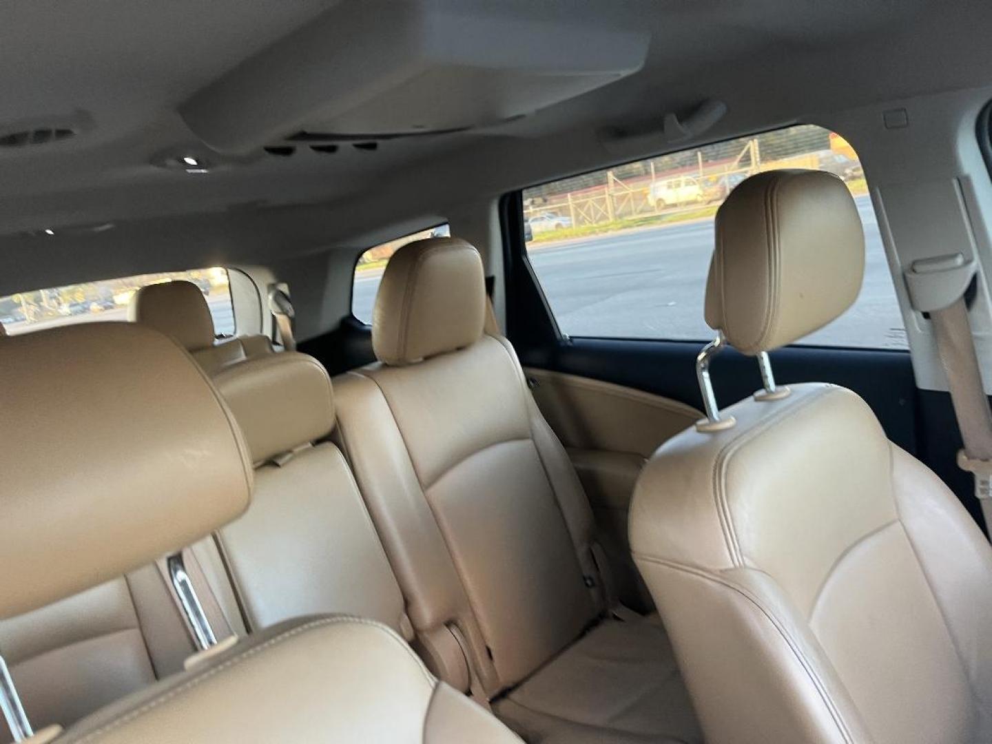 2013 WHITE DODGE JOURNEY Crew (3C4PDCDG8DT) with an 3.6L V6 DOHC 24V engine, AUTOMATIC transmission, located at 2303 West Mt. Houston, Houston, 77038, (281) 507-3956, 29.771597, -95.339569 - Photo#6