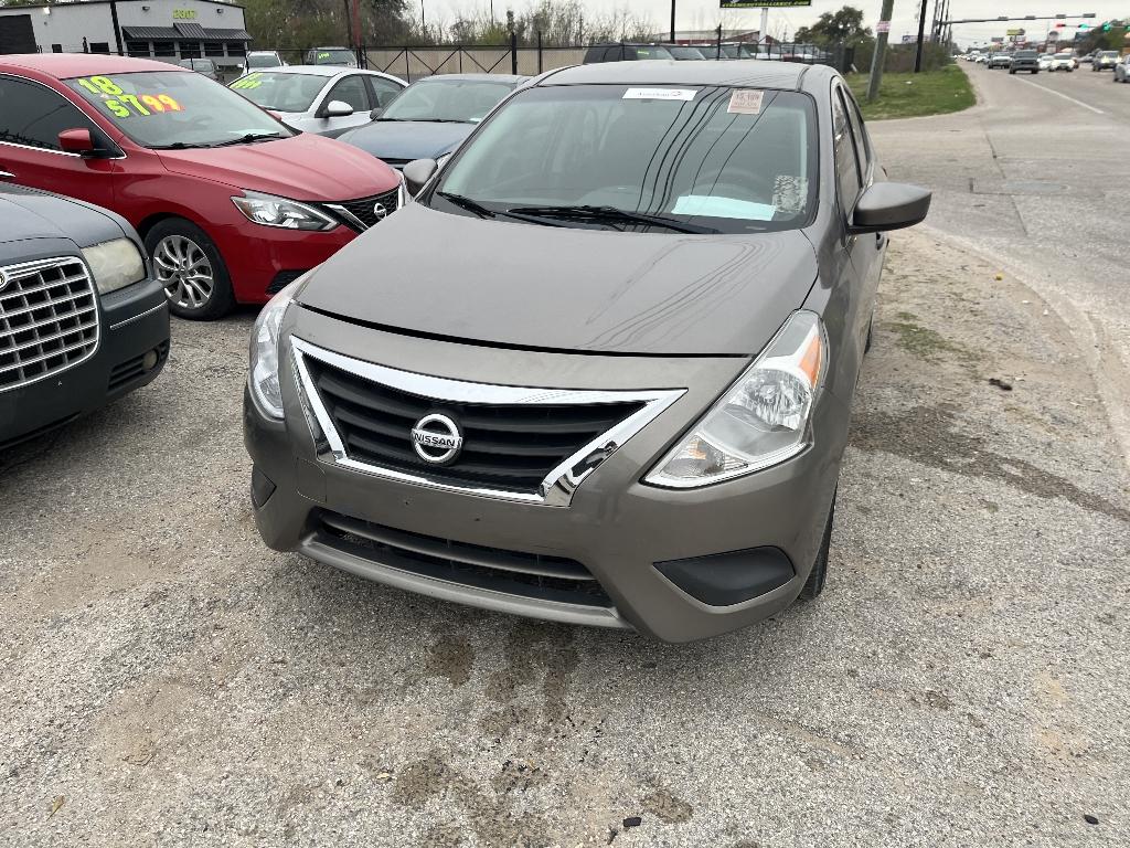 photo of 2017 NISSAN VERSA SEDAN 4-DR