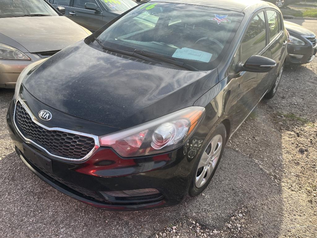 photo of 2016 KIA FORTE 5-DOOR HATCHBACK 5-DR