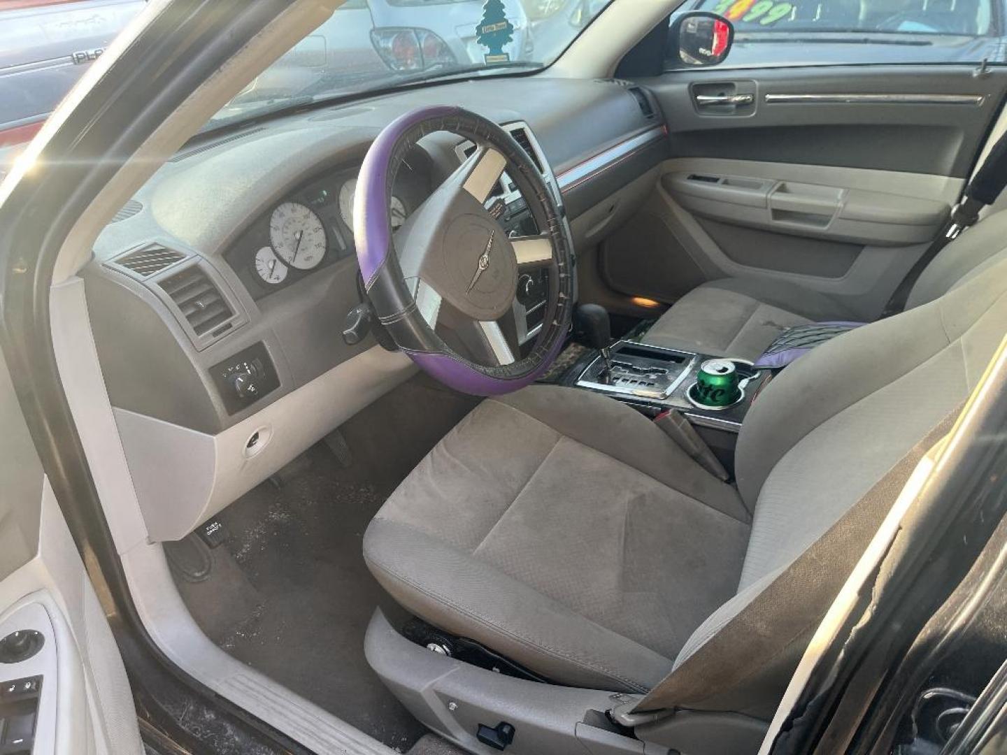 2010 BLACK /BLACK CHRYSLER 300 Touring (2C3CA1CV1AH) with an 3.5L V6 SOHC 24V engine, AUTOMATIC transmission, located at 2303 West Mt. Houston, Houston, 77038, (281) 507-3956, 29.771597, -95.339569 - Photo#1