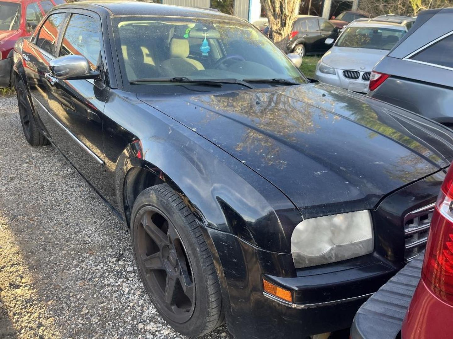 2010 BLACK /BLACK CHRYSLER 300 Touring (2C3CA1CV1AH) with an 3.5L V6 SOHC 24V engine, AUTOMATIC transmission, located at 2303 West Mt. Houston, Houston, 77038, (281) 507-3956, 29.771597, -95.339569 - Photo#2