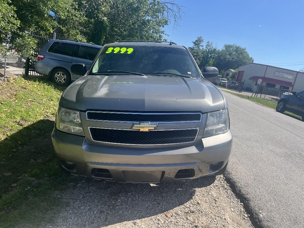 photo of 2007 CHEVROLET SUBURBAN SUV 4-DR