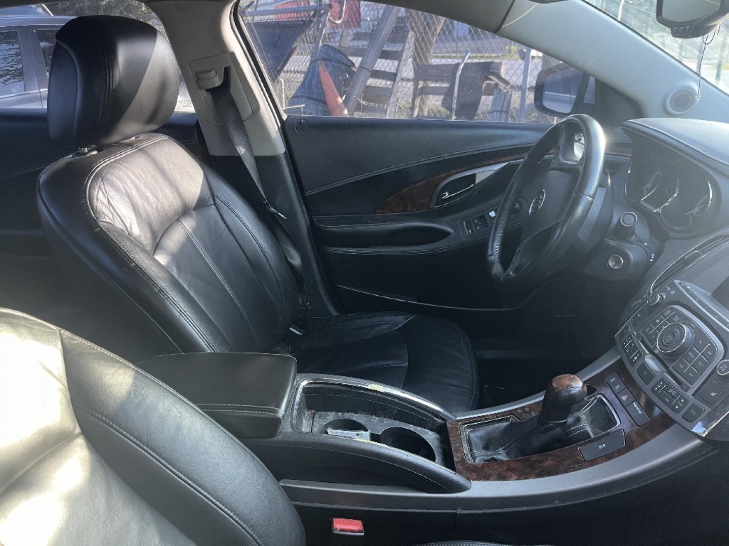 2010 GRAY BUICK LACROSSE CXL FWD (1G4GC5EG2AF) with an 3.0L V6 DOHC 24V engine, AUTOMATIC transmission, located at 2303 West Mt. Houston, Houston, 77038, (281) 507-3956, 29.771597, -95.339569- Photo#1