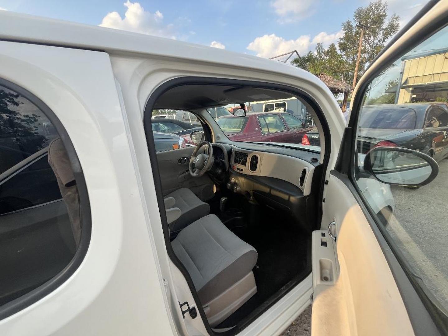 2013 WHITE NISSAN CUBE 1.8 S CVT (JN8AZ2KR5DT) with an 1.8L L4 DOHC 16V engine, CVT transmission, located at 2303 West Mt. Houston, Houston, 77038, (281) 507-3956, 29.771597, -95.339569 - Photo#3