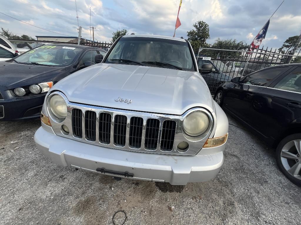 photo of 2005 JEEP LIBERTY SUV 4-DR