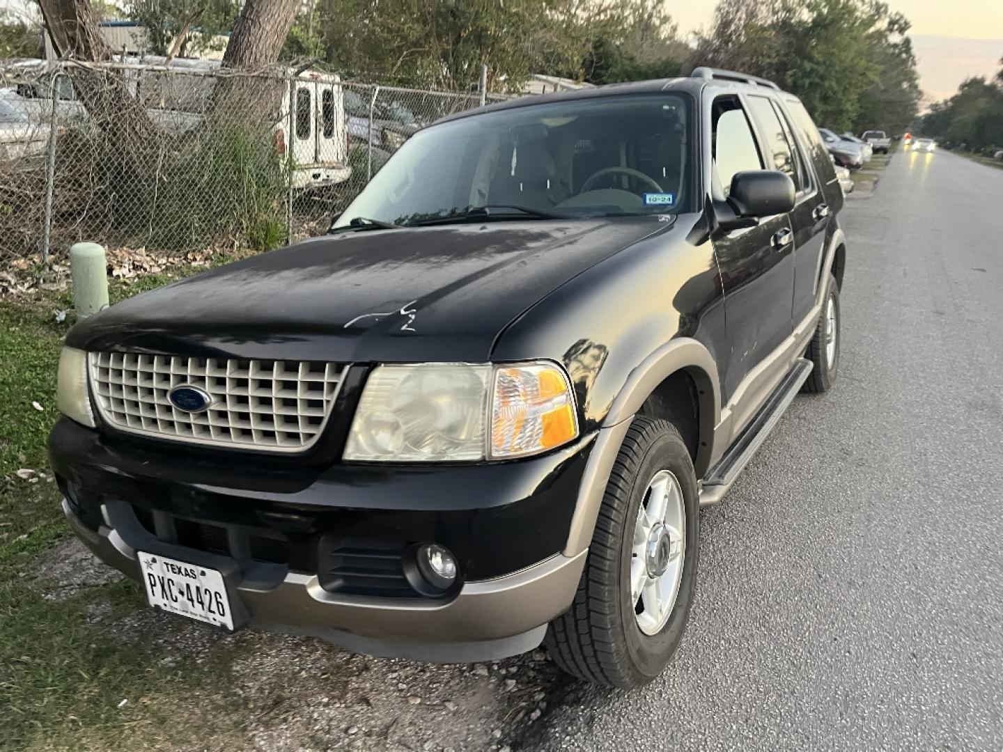 2003 GREEN FORD EXPLORER Eddie Bauer 4.6L 2WD (1FMDU64W53Z) with an 4.6L V8 SOHC 16V engine, AUTOMATIC transmission, located at 2303 West Mt. Houston, Houston, 77038, (281) 507-3956, 29.771597, -95.339569- Photo#0