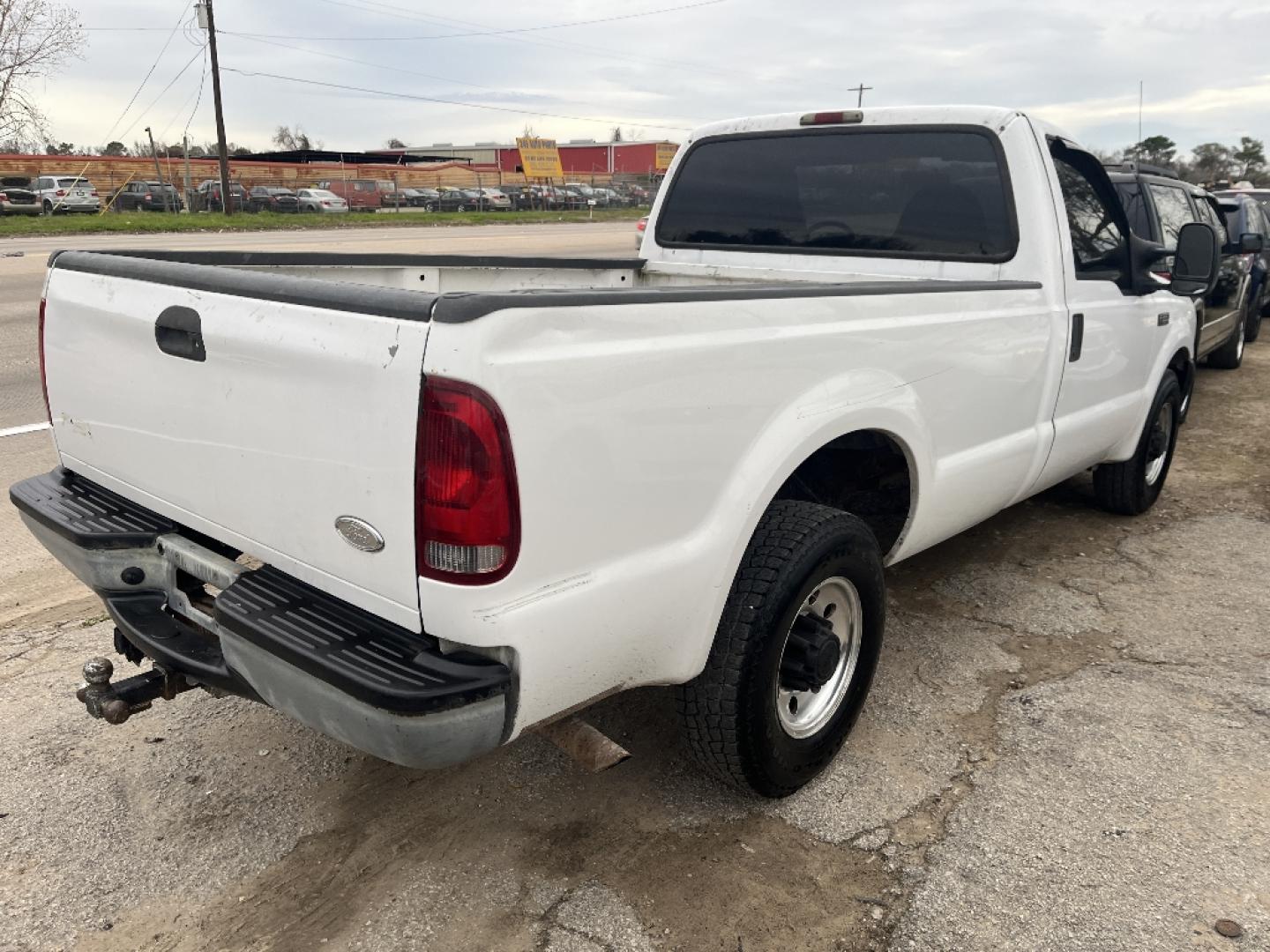 2003 WHITE FORD F-250 SD King Ranch Long Bed 2WD (1FTNF20L63E) with an 5.4L V8 SOHC 16V engine, AUTOMATIC transmission, located at 2303 West Mt. Houston, Houston, 77038, (281) 507-3956, 29.771597, -95.339569- Photo#3