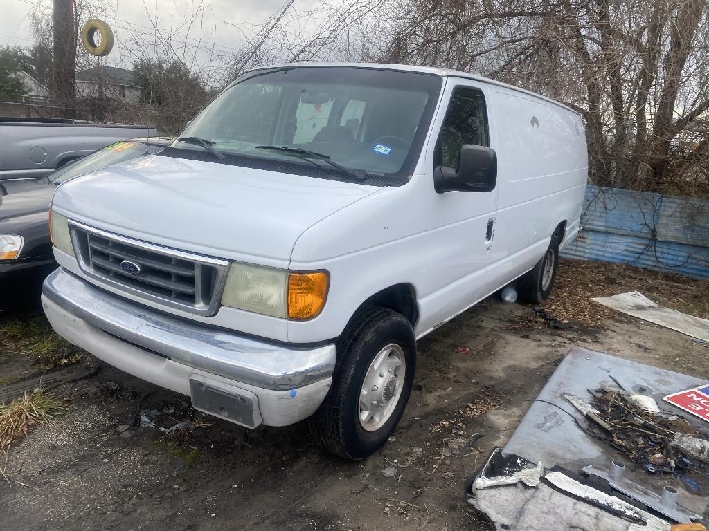 photo of 2004 FORD ECONOLINE E-250 Extended