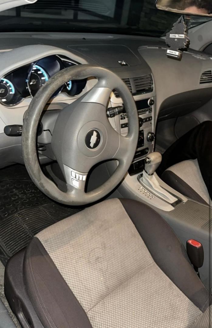 2008 BROWN CHEVROLET MALIBU LS (1G1ZG57B18F) with an 2.4L L4 DOHC 16V engine, AUTOMATIC transmission, located at 2303 West Mt. Houston, Houston, 77038, (281) 507-3956, 29.771597, -95.339569 - Photo#2