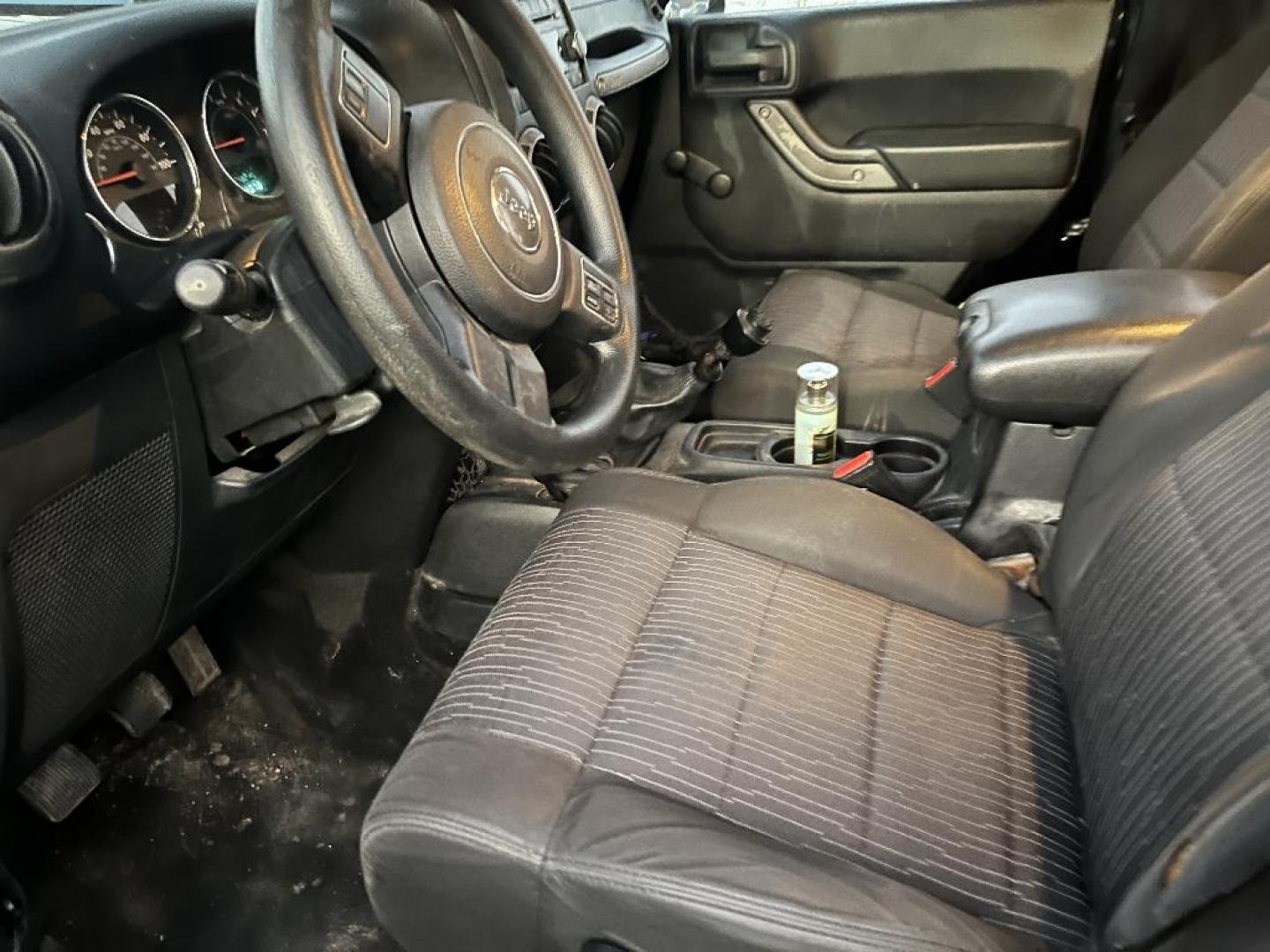 2011 GRAY JEEP WRANGLER Sport 4WD (1J4AA2D17BL) with an 3.8L V6 OHV 12V engine, MANUAL transmission, located at 2303 West Mt. Houston, Houston, 77038, (281) 507-3956, 29.771597, -95.339569 - Photo#5