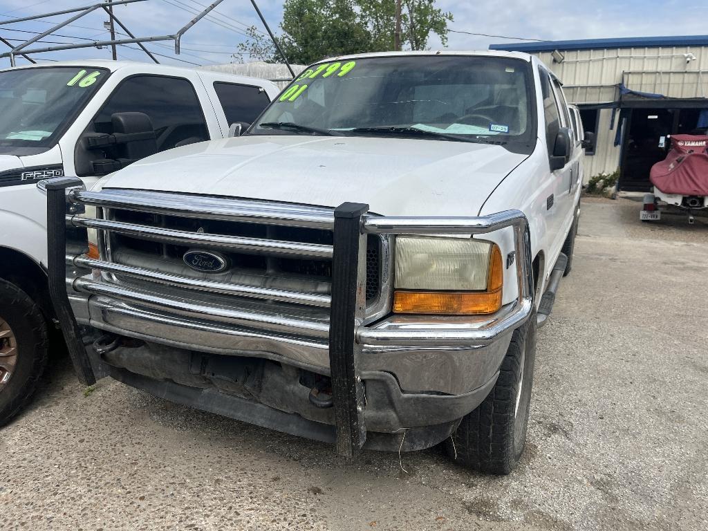 photo of 2001 FORD F-350 SD XL Crew Cab Short Bed 4WD