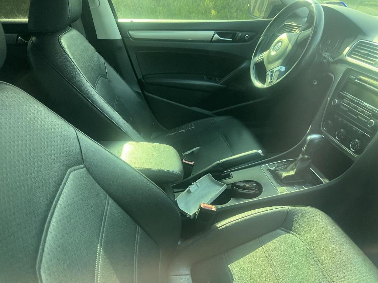 2014 MAROON VOLKSWAGEN PASSAT 1.8T Wolfsburg AT (1VWAT7A33EC) with an 1.8L L4 engine, AUTOMATIC transmission, located at 2303 West Mt. Houston, Houston, 77038, (281) 507-3956, 29.771597, -95.339569 - Photo#4