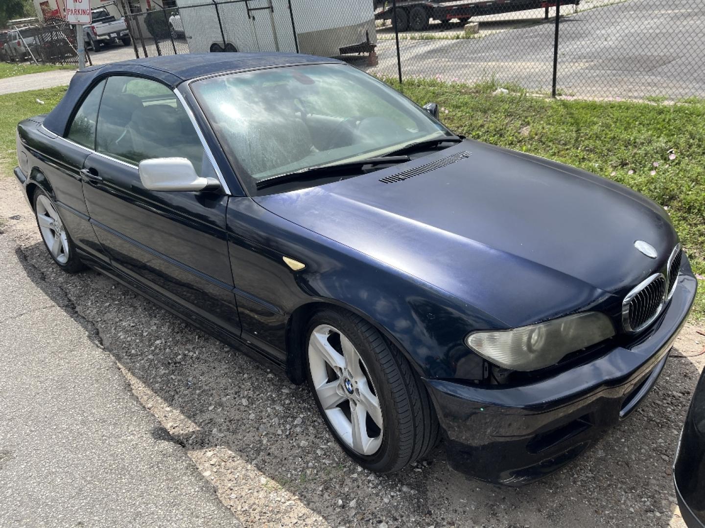 2004 BLUE BMW 3-SERIES 325Ci convertible (WBABW33454P) with an 2.5L L6 DOHC 24V engine, AUTOMATIC transmission, located at 2303 West Mt. Houston, Houston, 77038, (281) 507-3956, 29.771597, -95.339569- Photo#0