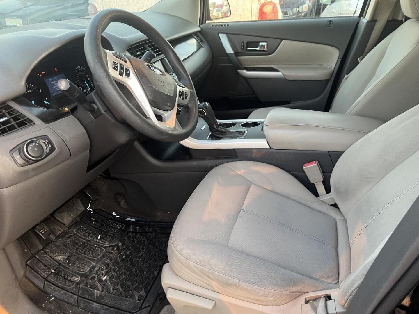 2014 GRAY FORD EDGE SE FWD (2FMDK3GC0EB) with an 3.5L V6 DOHC 24V engine, AUTOMATIC transmission, located at 2303 West Mt. Houston, Houston, 77038, (281) 507-3956, 29.771597, -95.339569 - Photo#3