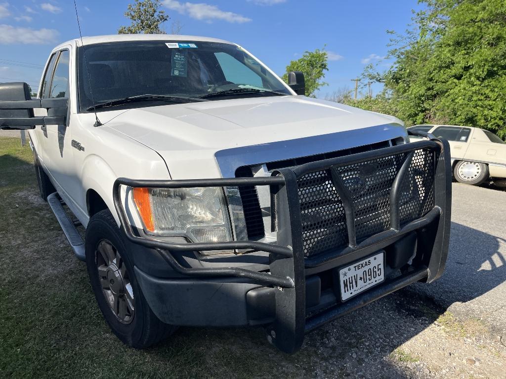 photo of 2009 FORD F-150 XL SuperCab 8-ft. Bed 2WD