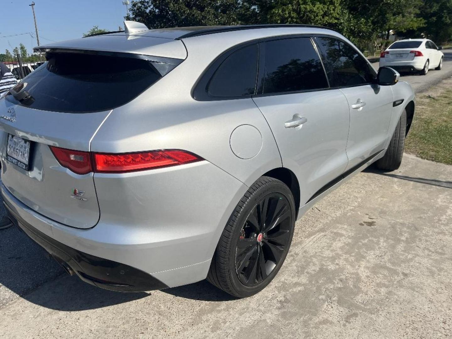 2018 GRAY JAGUAR F-PACE S (SADCM2FV3JA) with an 3.0L V6 DOHC 24V SUPERCHARGED engine, AUTOMATIC transmission, located at 2303 West Mt. Houston, Houston, 77038, (281) 507-3956, 29.771597, -95.339569 - Photo#2