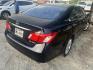 2009 BLACK LEXUS ES 350 Sedan (JTHBJ46G392) with an 3.5L V6 DOHC 24V engine, AUTOMATIC transmission, located at 2303 West Mt. Houston, Houston, 77038, (281) 507-3956, 29.771597, -95.339569 - Photo#4