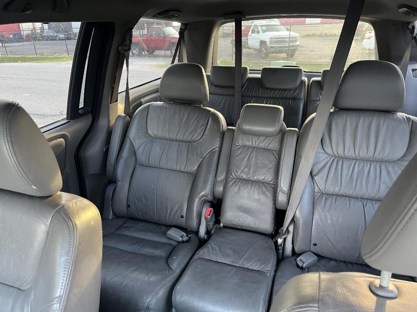2008 GRAY HONDA ODYSSEY EX-L (5FNRL38638B) with an 3.5L V6 SOHC 24V engine, AUTOMATIC transmission, located at 2303 West Mt. Houston, Houston, 77038, (281) 507-3956, 29.771597, -95.339569 - Photo#3