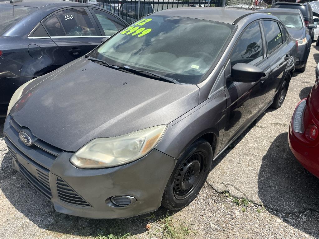 photo of 2012 FORD FOCUS S Sedan