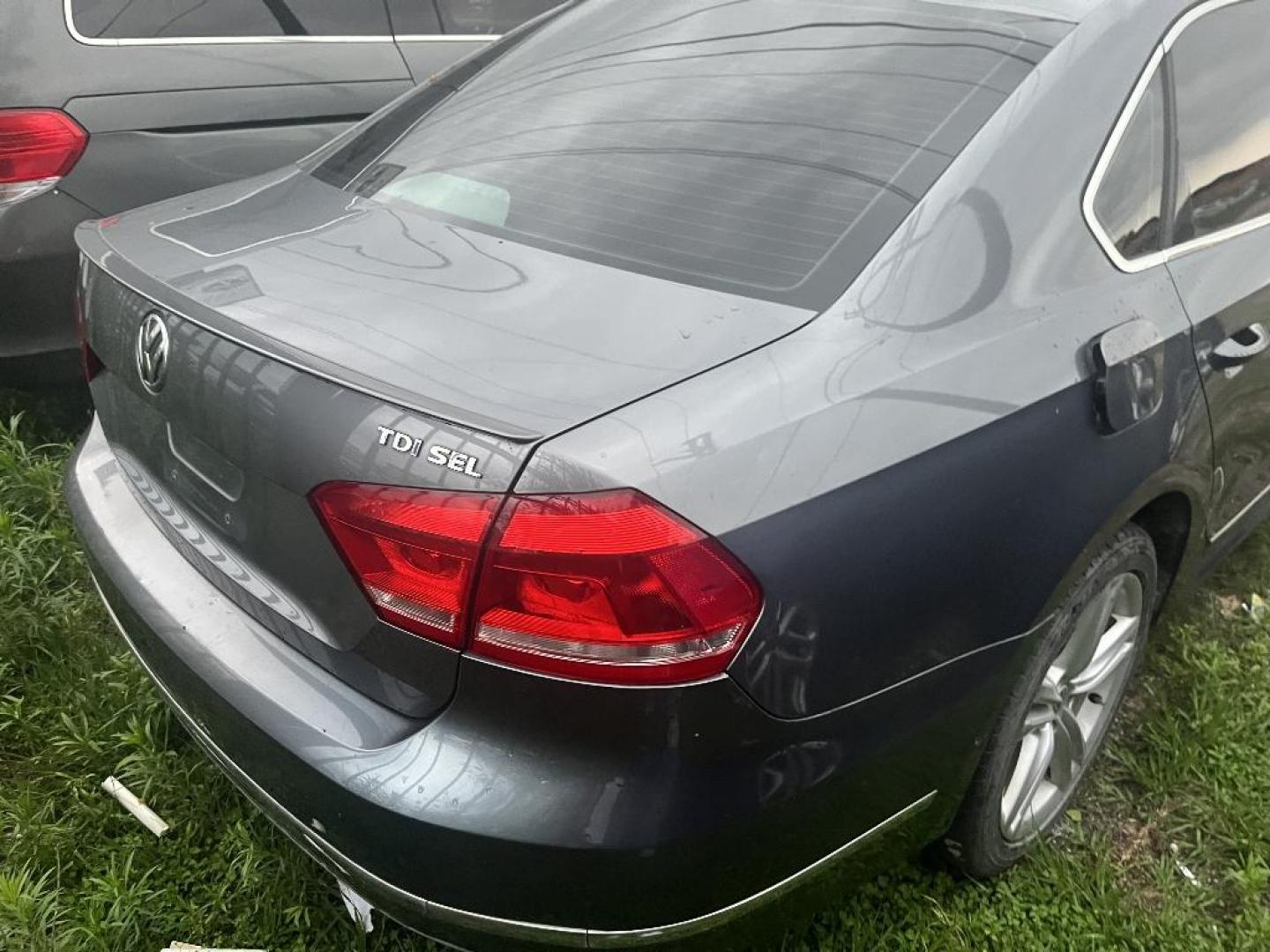 2013 GRAY VOLKSWAGEN PASSAT 2.0L TDI SE AT (1VWCN7A3XDC) with an 2.0L L4 DOHC 16V TURBO DIESEL engine, AUTOMATIC transmission, located at 2303 West Mt. Houston, Houston, 77038, (281) 507-3956, 29.771597, -95.339569 - Photo#1