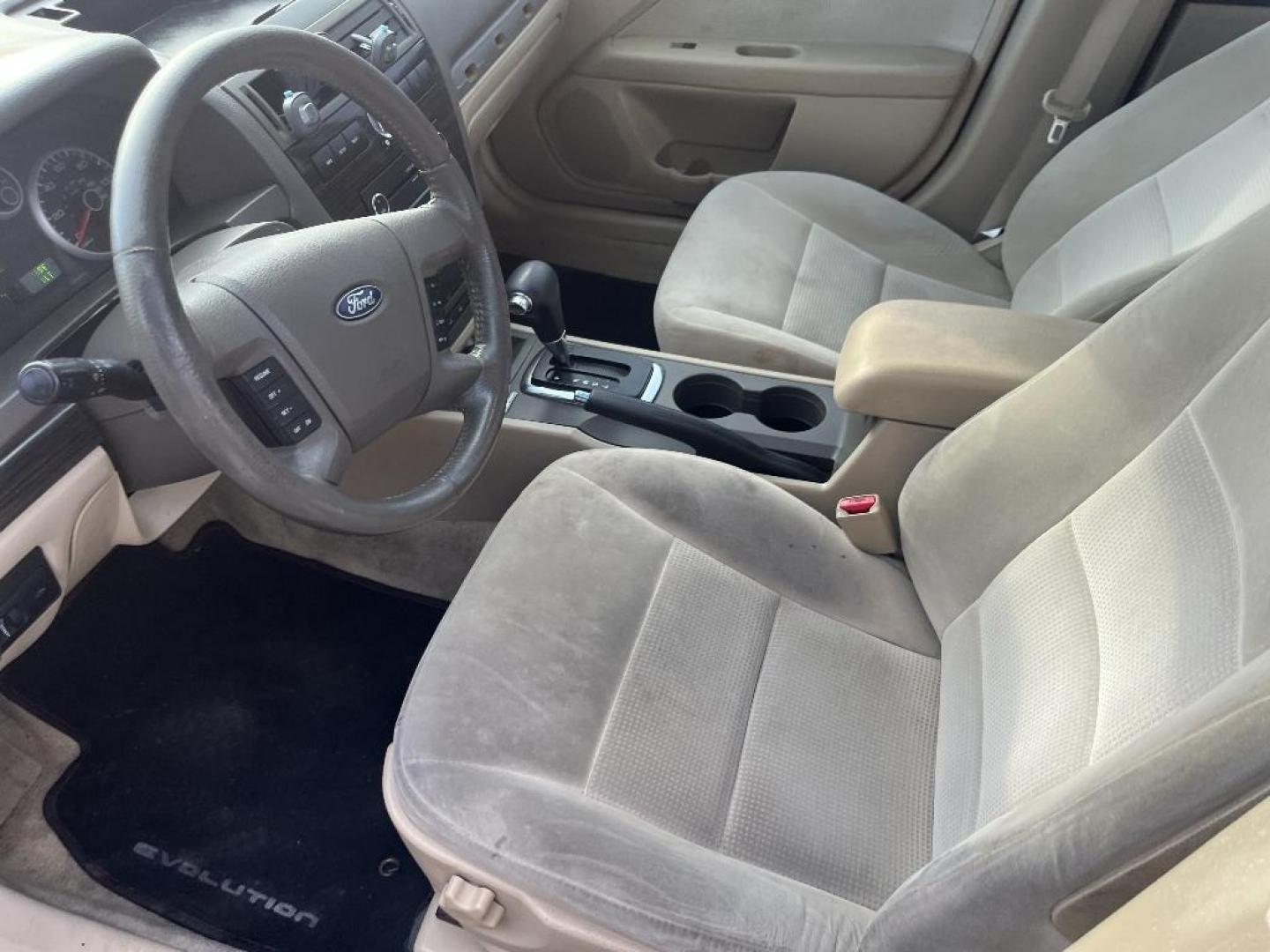 2008 BROWN FORD FUSION V6 SEL (3FAHP08158R) with an 3.0L V6 DOHC 24V engine, AUTOMATIC transmission, located at 2303 West Mt. Houston, Houston, 77038, (281) 507-3956, 29.771597, -95.339569 - Photo#4
