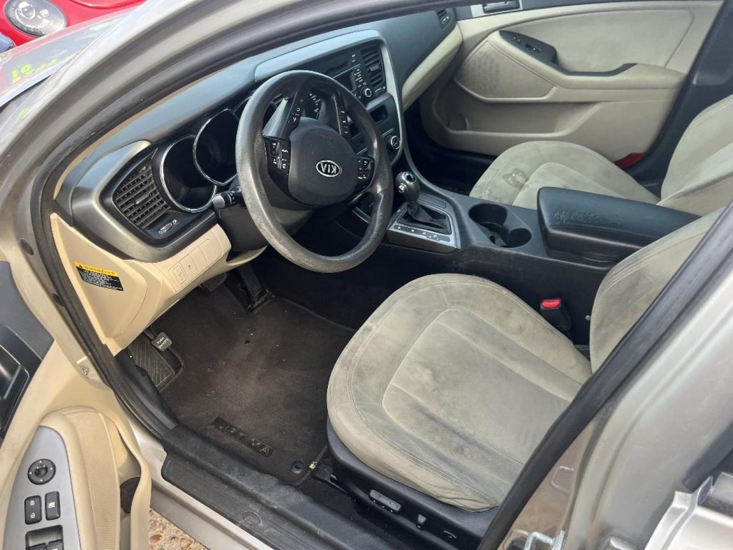 2011 GRAY KIA OPTIMA LX AT (KNAGM4A7XB5) with an 2.4L L4 DOHC 16V engine, AUTOMATIC transmission, located at 2303 West Mt. Houston, Houston, 77038, (281) 507-3956, 29.771597, -95.339569 - Photo#4