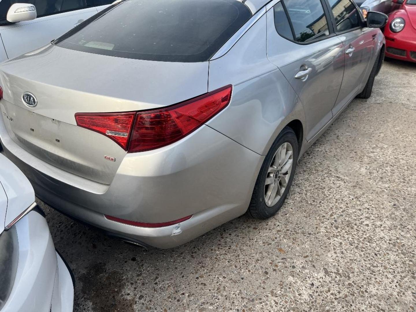 2011 GRAY KIA OPTIMA LX AT (KNAGM4A7XB5) with an 2.4L L4 DOHC 16V engine, AUTOMATIC transmission, located at 2303 West Mt. Houston, Houston, 77038, (281) 507-3956, 29.771597, -95.339569 - Photo#5