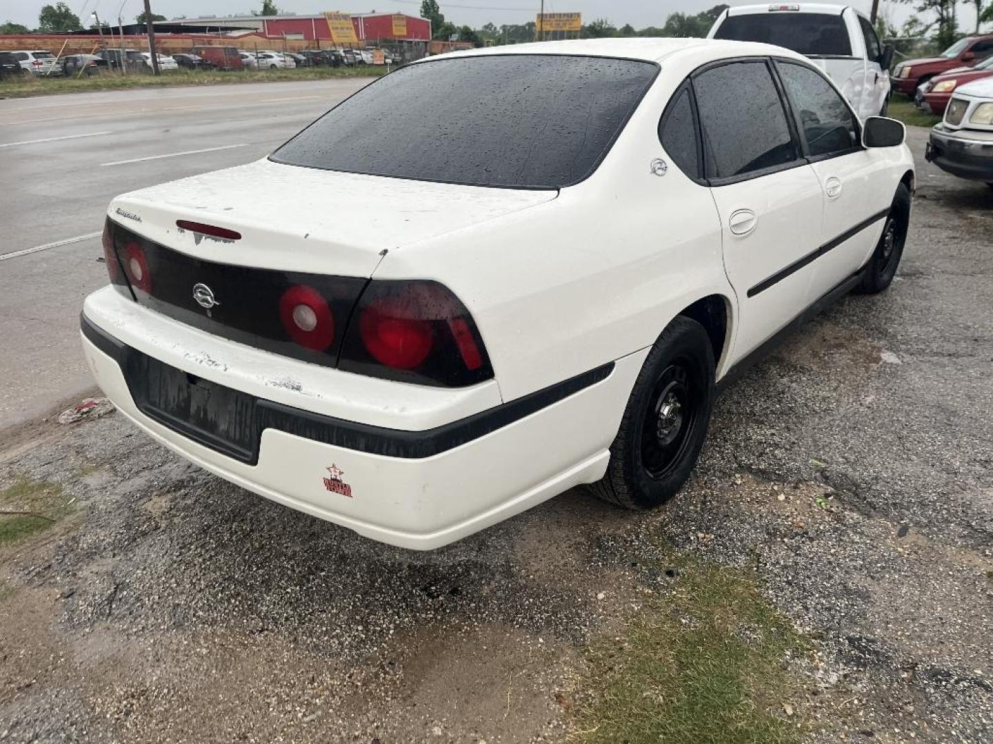 2005 WHITE CHEVROLET IMPALA Base (2G1WF55K059) with an 3.8L V6 OHV 12V engine, AUTOMATIC transmission, located at 2303 West Mt. Houston, Houston, 77038, (281) 507-3956, 29.771597, -95.339569 - Photo#3