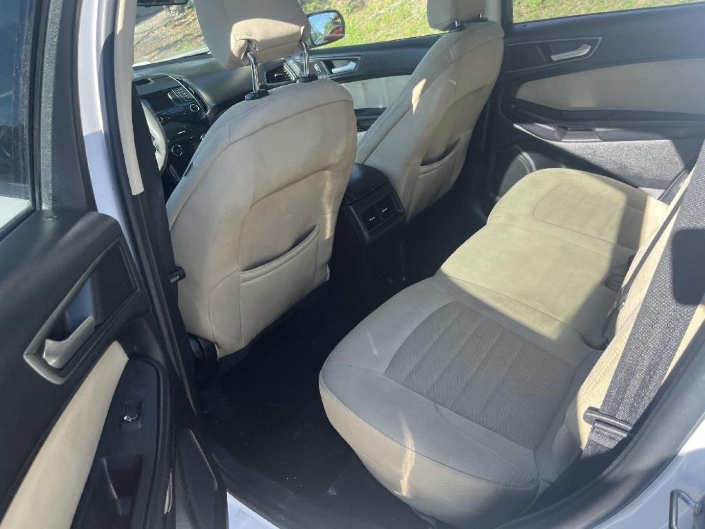 2015 WHITE FORD EDGE SE FWD (2FMTK3G98FB) with an 2.0L L4 DOHC 16V engine, AUTOMATIC transmission, located at 2303 West Mt. Houston, Houston, 77038, (281) 507-3956, 29.771597, -95.339569 - Photo#10