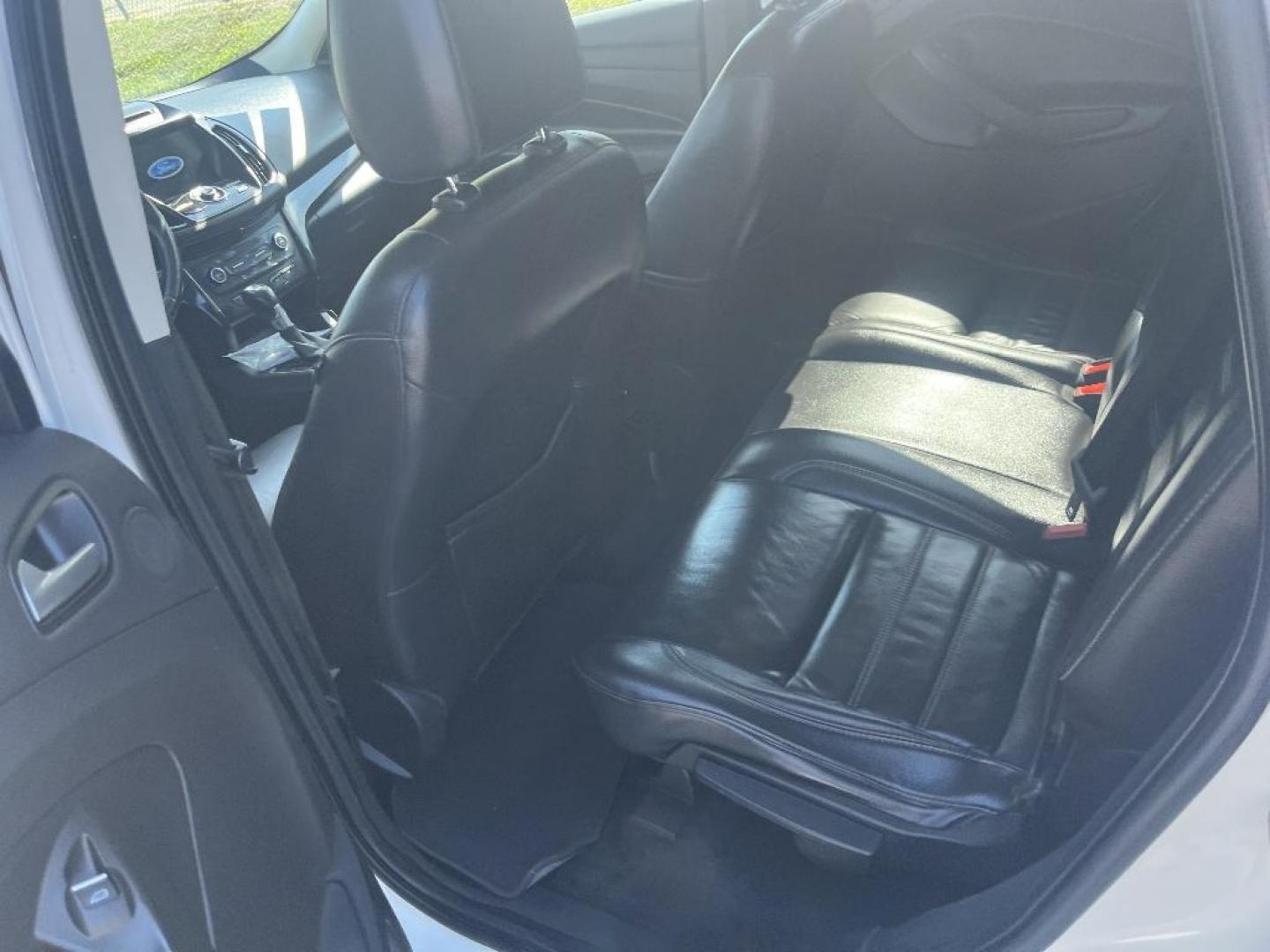 2017 WHITE FORD ESCAPE Titanium FWD (1FMCU0JD5HU) with an 1.5L L4 DOHC 16V engine, AUTOMATIC transmission, located at 2303 West Mt. Houston, Houston, 77038, (281) 507-3956, 29.771597, -95.339569 - Photo#3