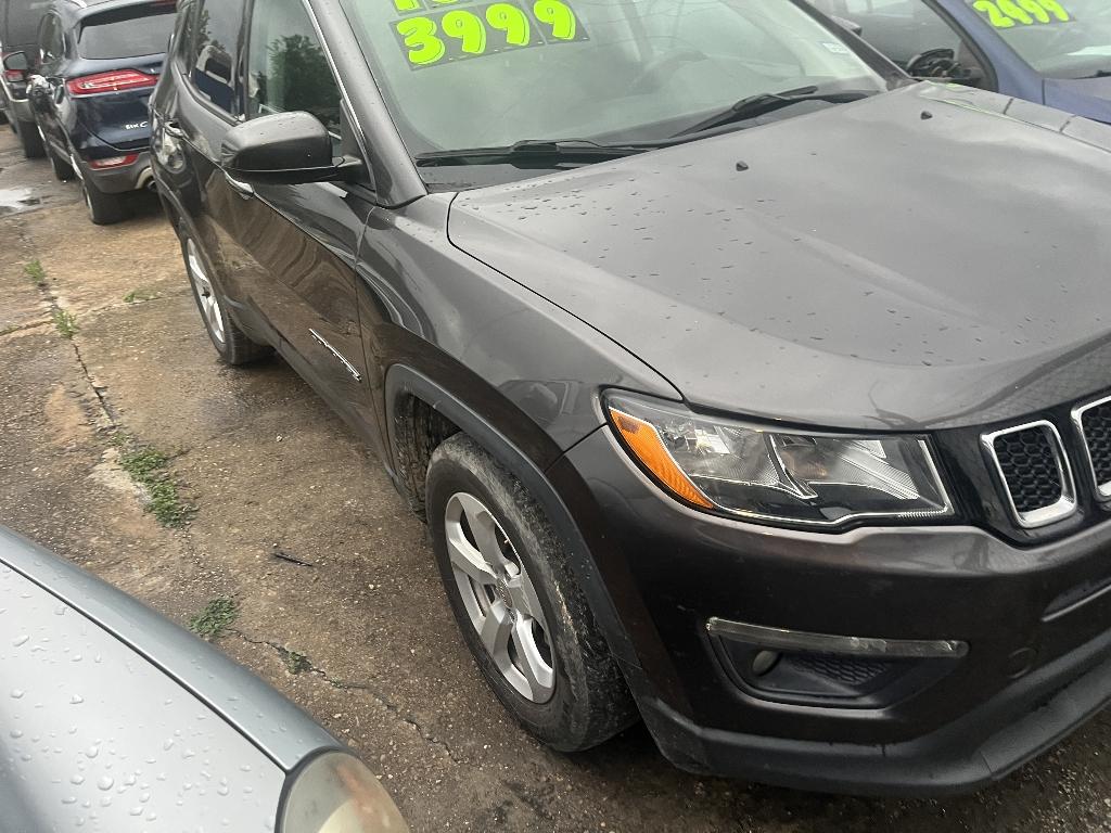 photo of 2018 JEEP COMPASS Latitude FWD