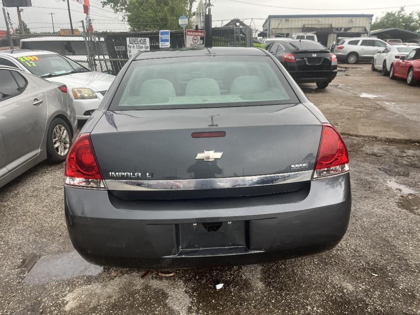2011 BLUE CHEVROLET IMPALA LT (2G1WG5EK7B1) with an 3.5L V6 OHV 16V FFV engine, AUTOMATIC transmission, located at 2303 West Mt. Houston, Houston, 77038, (281) 507-3956, 29.771597, -95.339569 - Photo#3