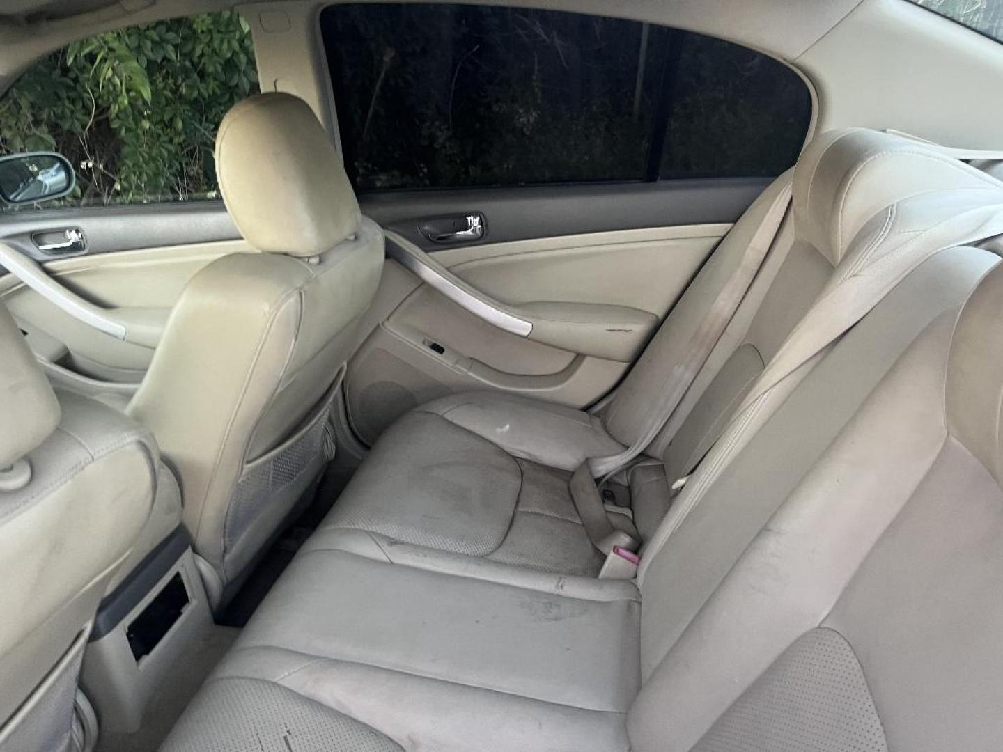 2006 TAN INFINITI G35 Sedan (JNKCV51E36M) with an 3.5L V6 DOHC 24V engine, AUTOMATIC transmission, located at 2303 West Mt. Houston, Houston, 77038, (281) 507-3956, 29.771597, -95.339569 - Photo#1